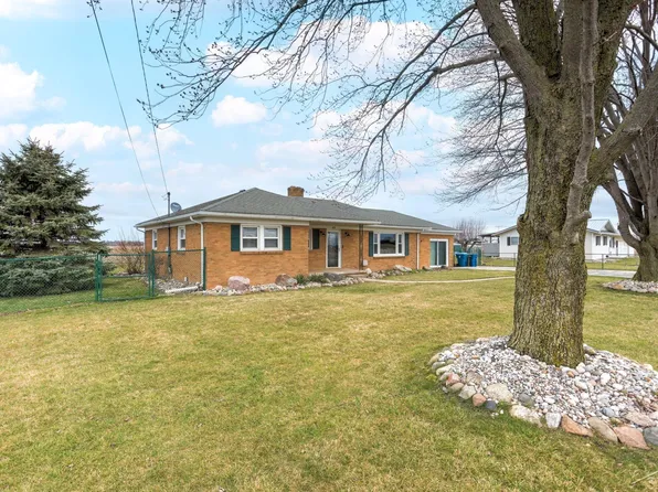 3771 E Kent Rd, Freeland, MI 48623