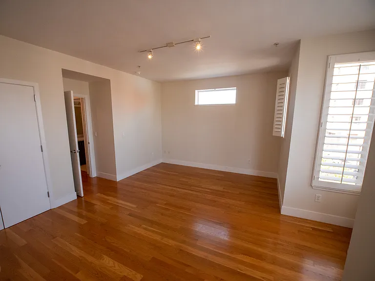 1070 Capp St #3 — Photo 6