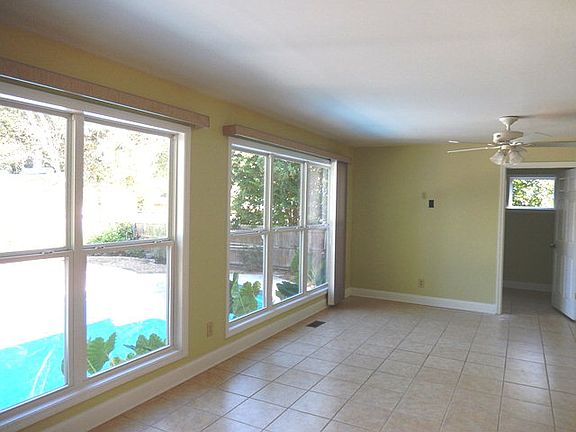 3rd image of 248 Hillbrook Dr