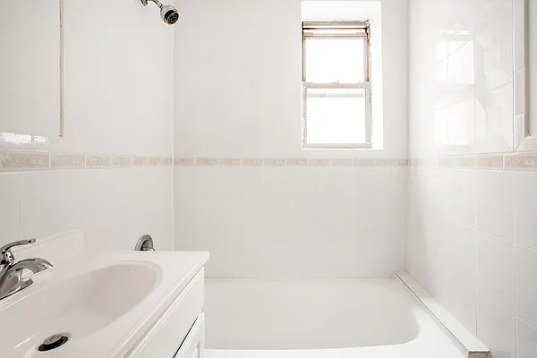 Rented by MNS | media 20