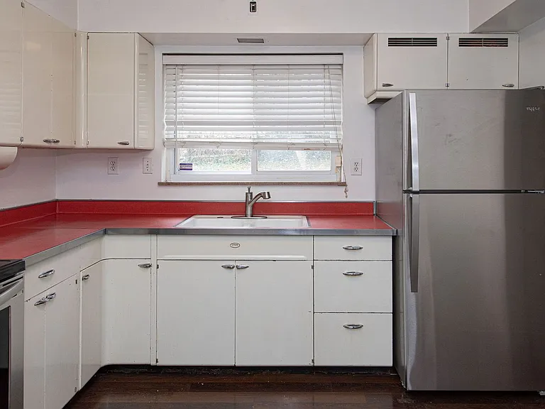 3031 Irvella Pl — Photo 23