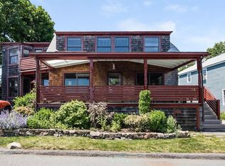 13 Cliff St, Marblehead, MA 01945