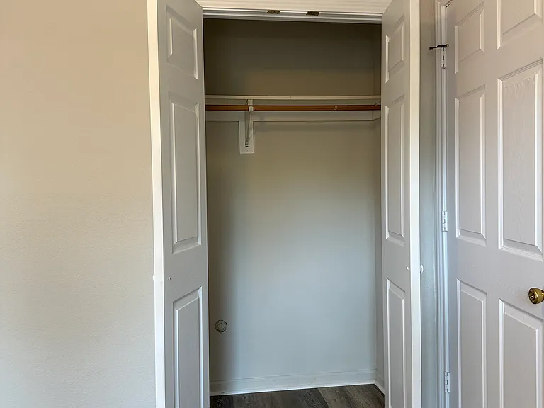 2542 Wilhurt Ave — Photo 15