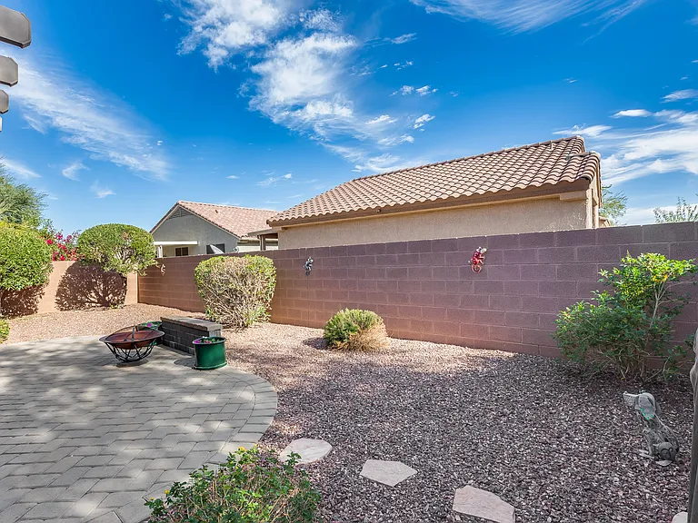 15511 W Coral Pointe Dr — Photo 20