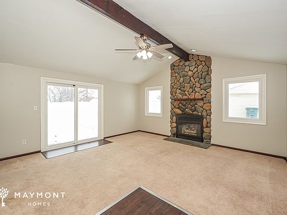 5th image of 8975 Cambridge Dr