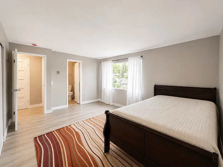 17109 NE 45th St #36 — Photo 4