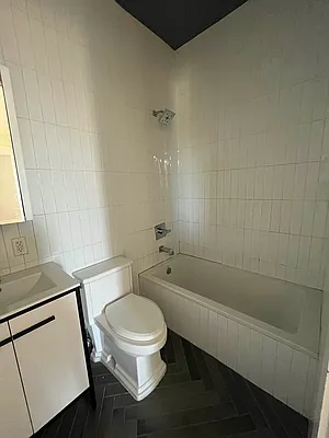 Rented by Hagstrom Management Inc | media 22