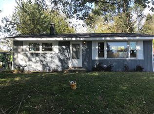 122 Siesta Rd, Carpentersville, IL 60110