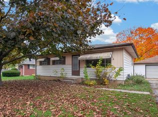 7141 Cliffside Dr, Racine, WI 53402