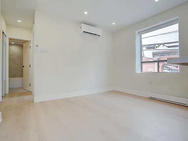 240 Durie St #U201 — Photo 15