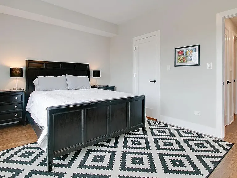 3119 N Haussen Ct #3 — Photo 10