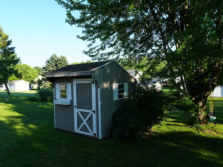 107 Salzer Hts — Photo 36