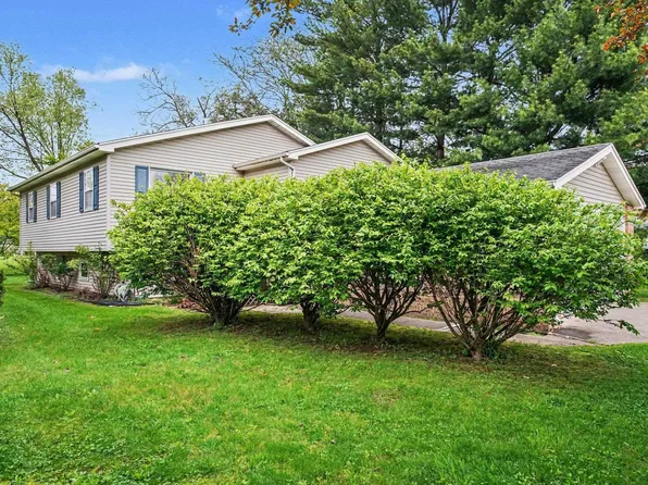 803 Northwood Dr, South Bend, IN 46617