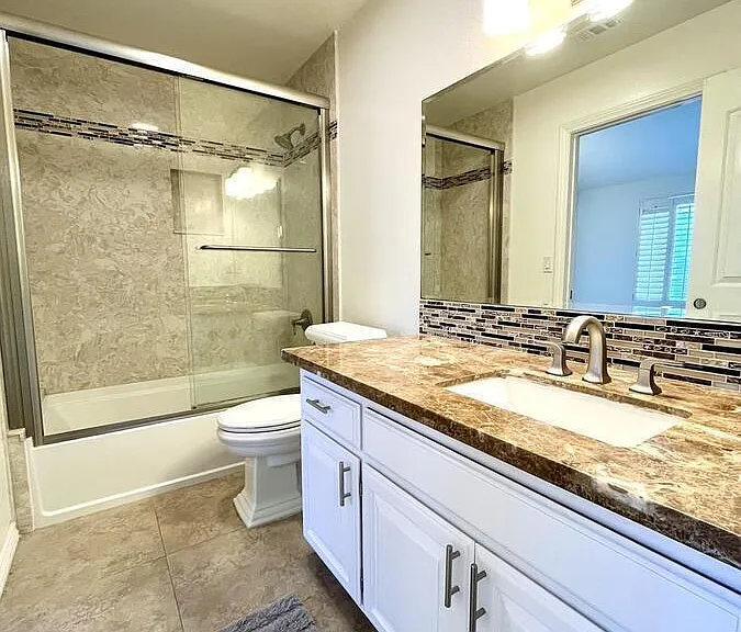 2103 Gates Ave #B — Photo 21