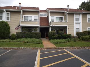 3 Crop Ct, Tinton Falls, NJ
