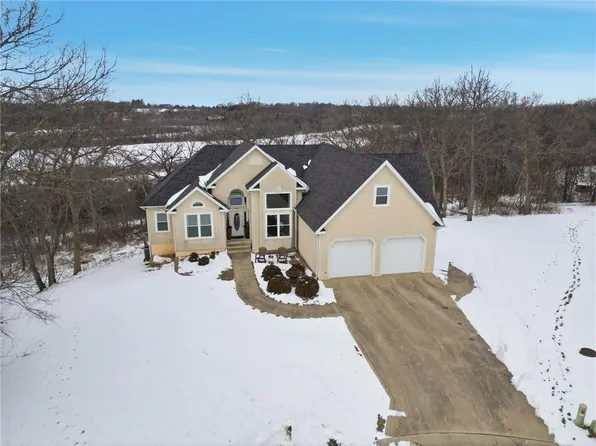 506 Deer Ridge Dr, Richmond, MO 64085