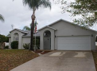 243 Highland Dr, Deltona, FL 32738