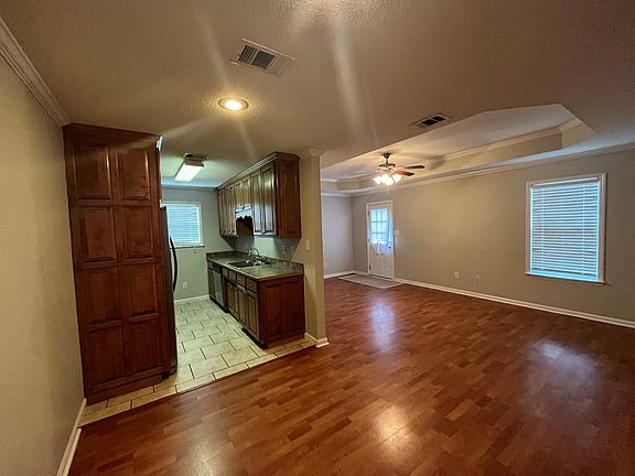2nd image of 3672 Druid Oaks Dr