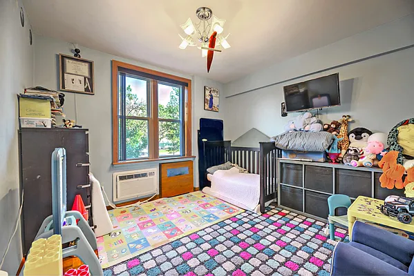 Sold by Ilite Realty Inc | media 7