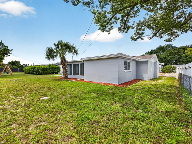 3642 Winder Dr — Photo 21