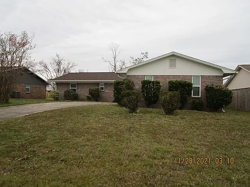5921 Howard Rd Photo 1