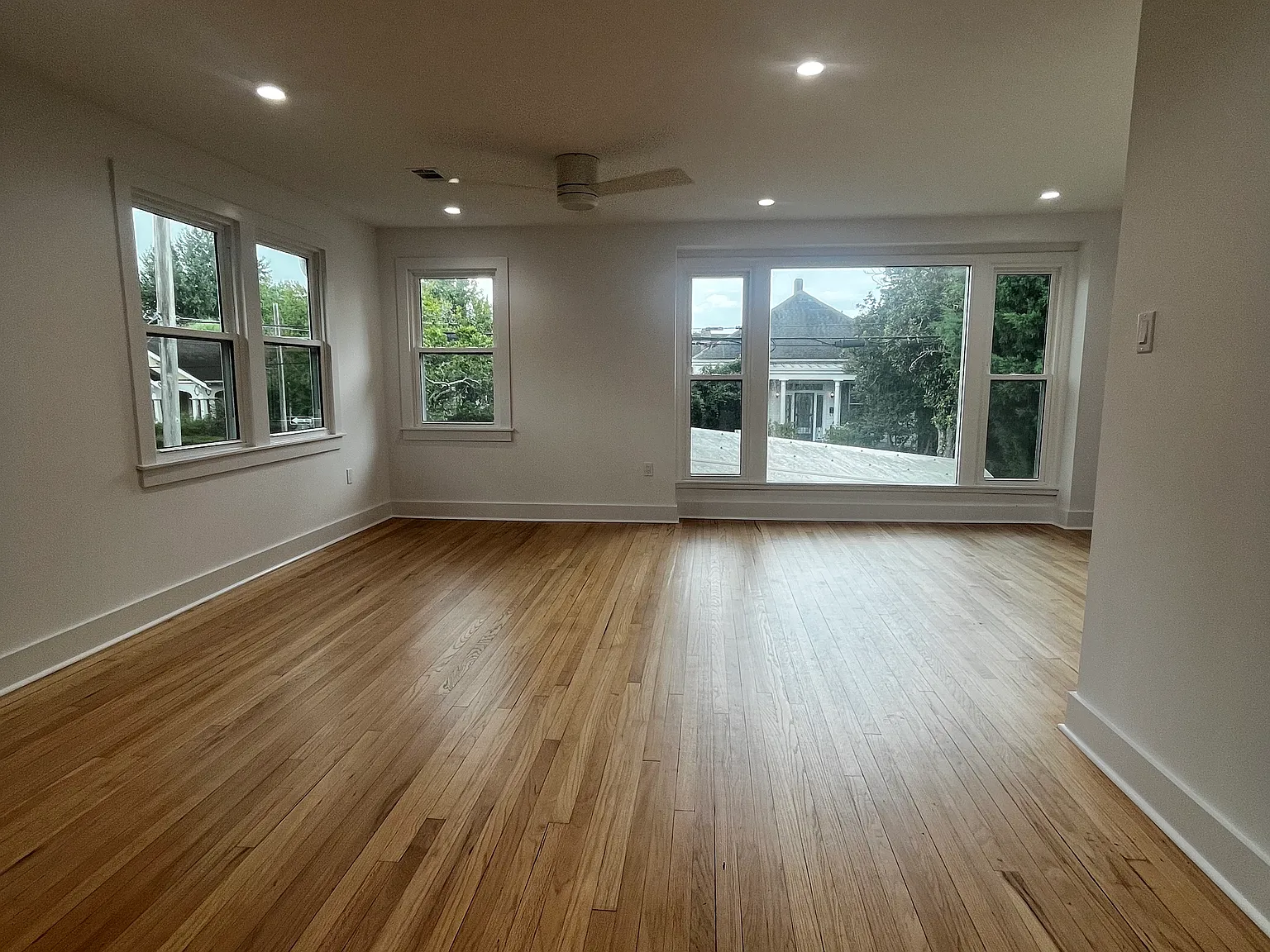 1 bed, 900 sqft, $1,750 — Photo 4