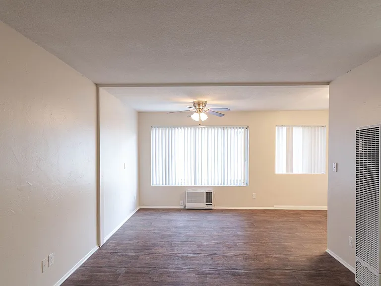 Applewood Apartments — Photo 53