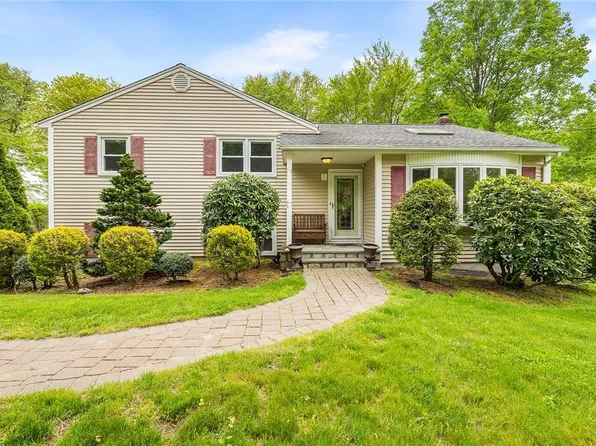 2123 Van Cortlandt Circle, Yorktown Heights, NY 10598