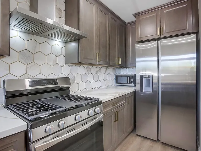 5013 Conrad Ave — Photo 7
