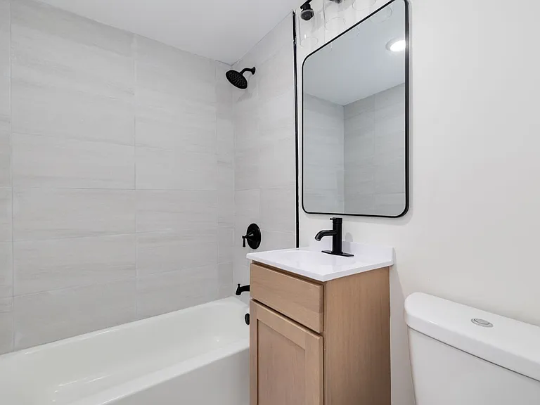 Tyson Arms Apartments — Photo 10
