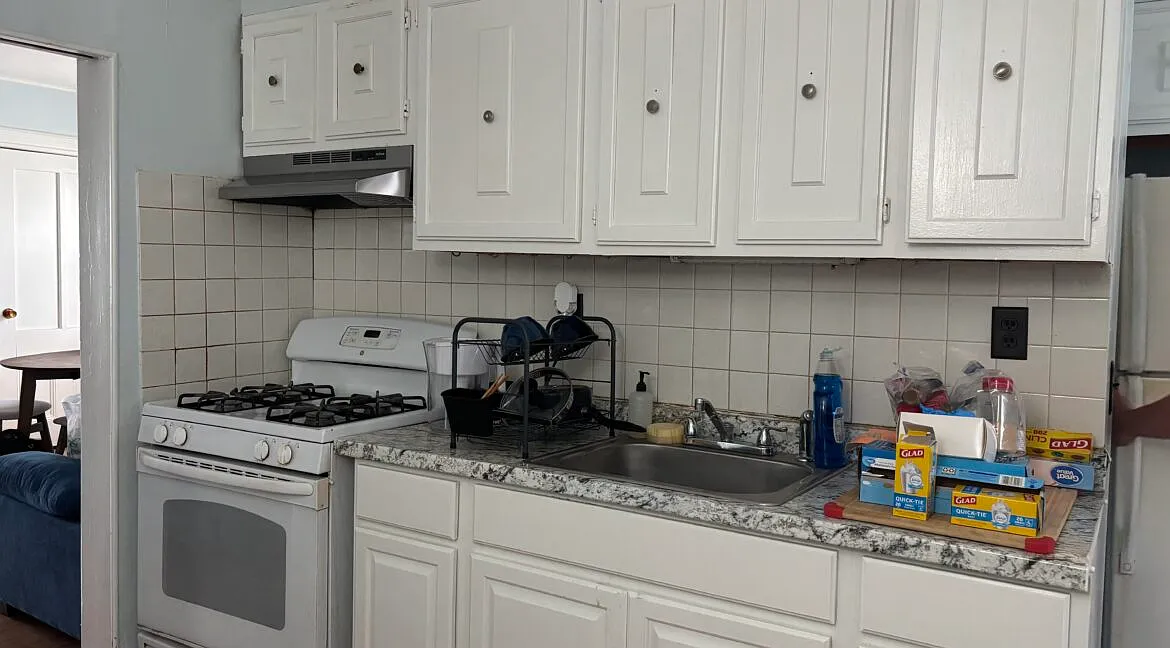 6 bed, $4,170 — Photo 4
