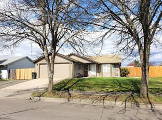 3350 Cherokee Dr, Springfield, OR 97478