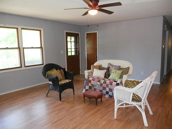 3rd image of 27183 Live Oak Ln