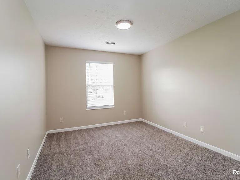 316 Pepperidge Dr — Photo 10