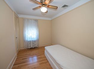 13 Maple St, Greenvale, NY 11548