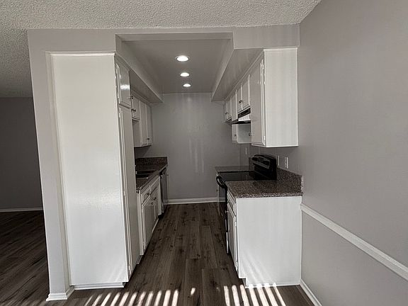 2nd image of 1204 Pine St APT 101