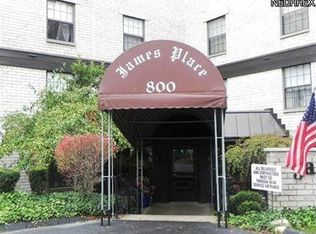 800 Brick Mill Run APT 108, Westlake, OH 44145