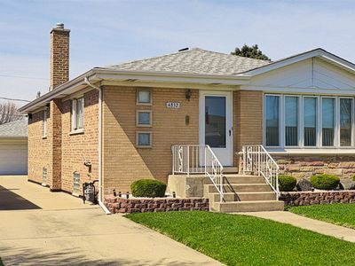 4832 N Ridgewood Ave, Norridge, IL, 60706