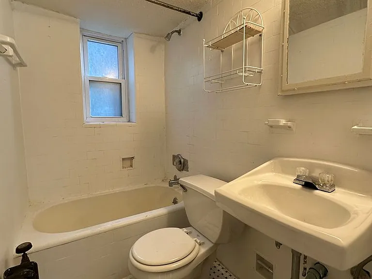5700 Munhall Rd — Photo 21