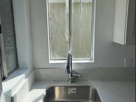 5th image of 6309 River Dr #1