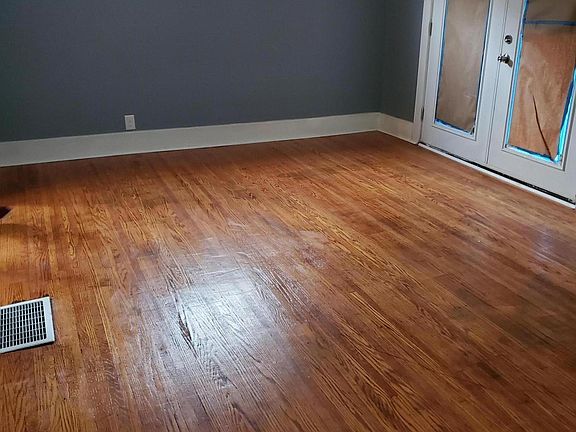 4th image of 308 S 43rd St
