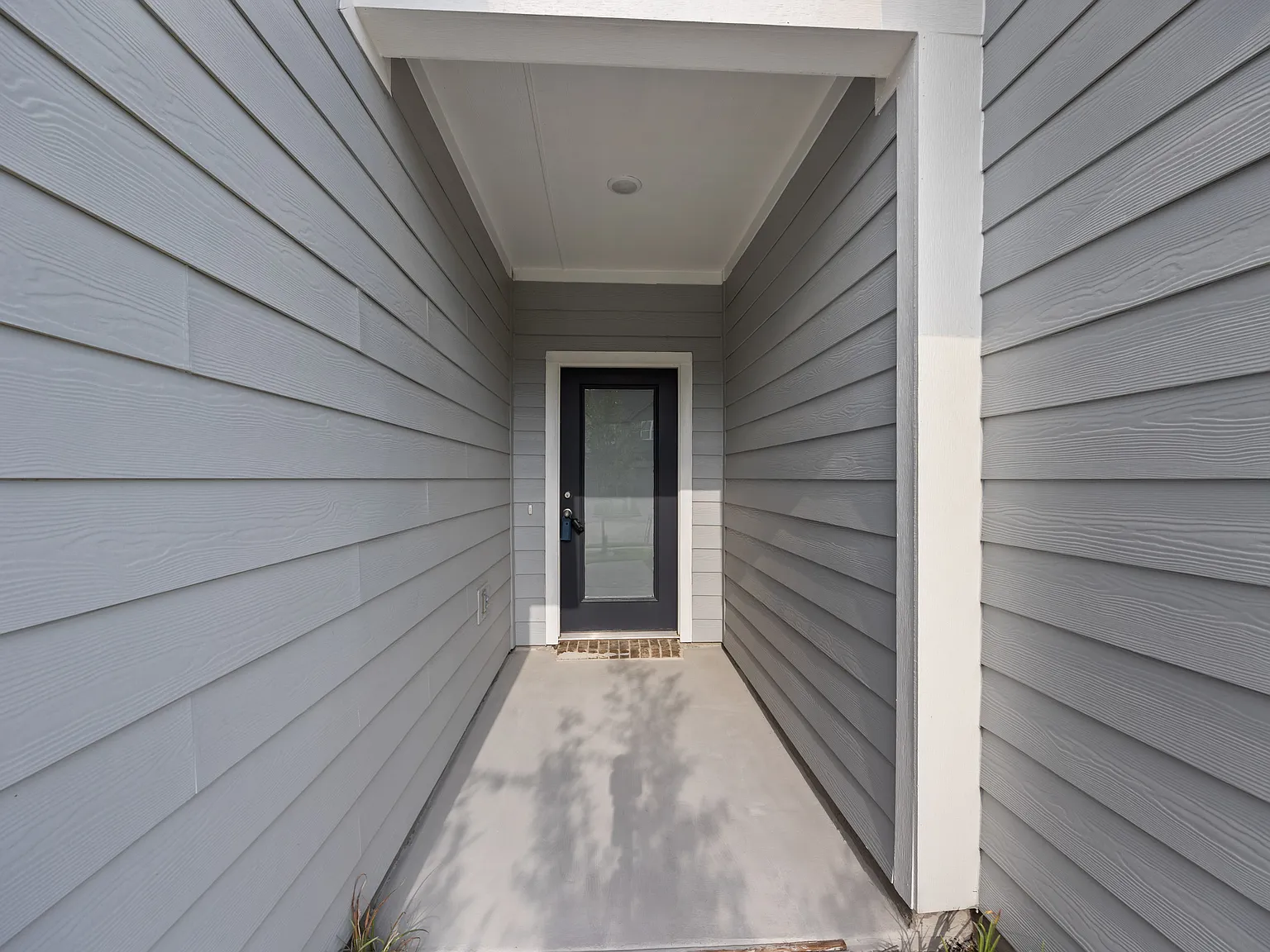 3 bed, 2.5 bath, 1800 sqft, $1,950 — Photo 4