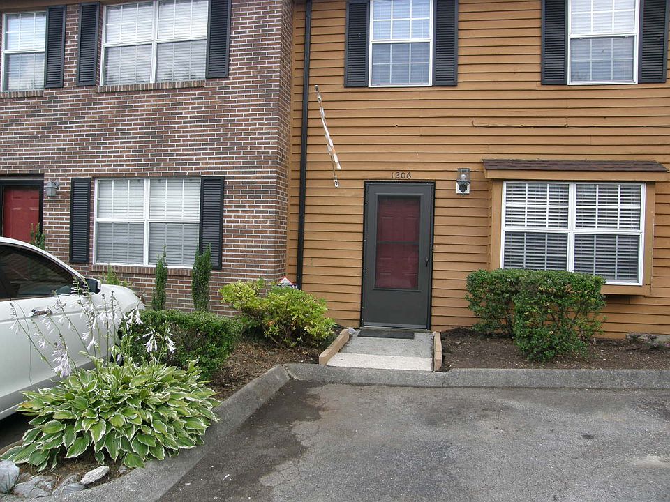1st image of 1206 Crest Brook Dr