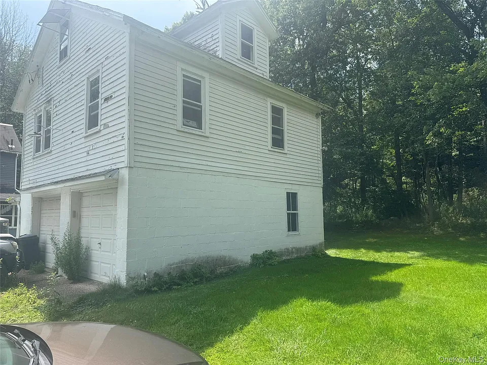 15 Kinch Ln