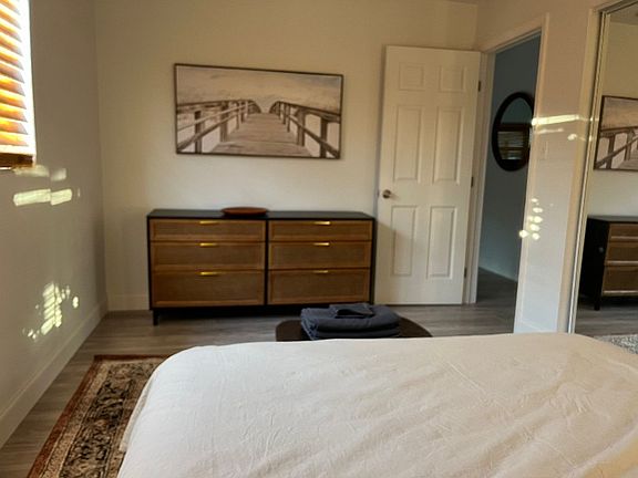 3rd image of 10603 Agate Ct