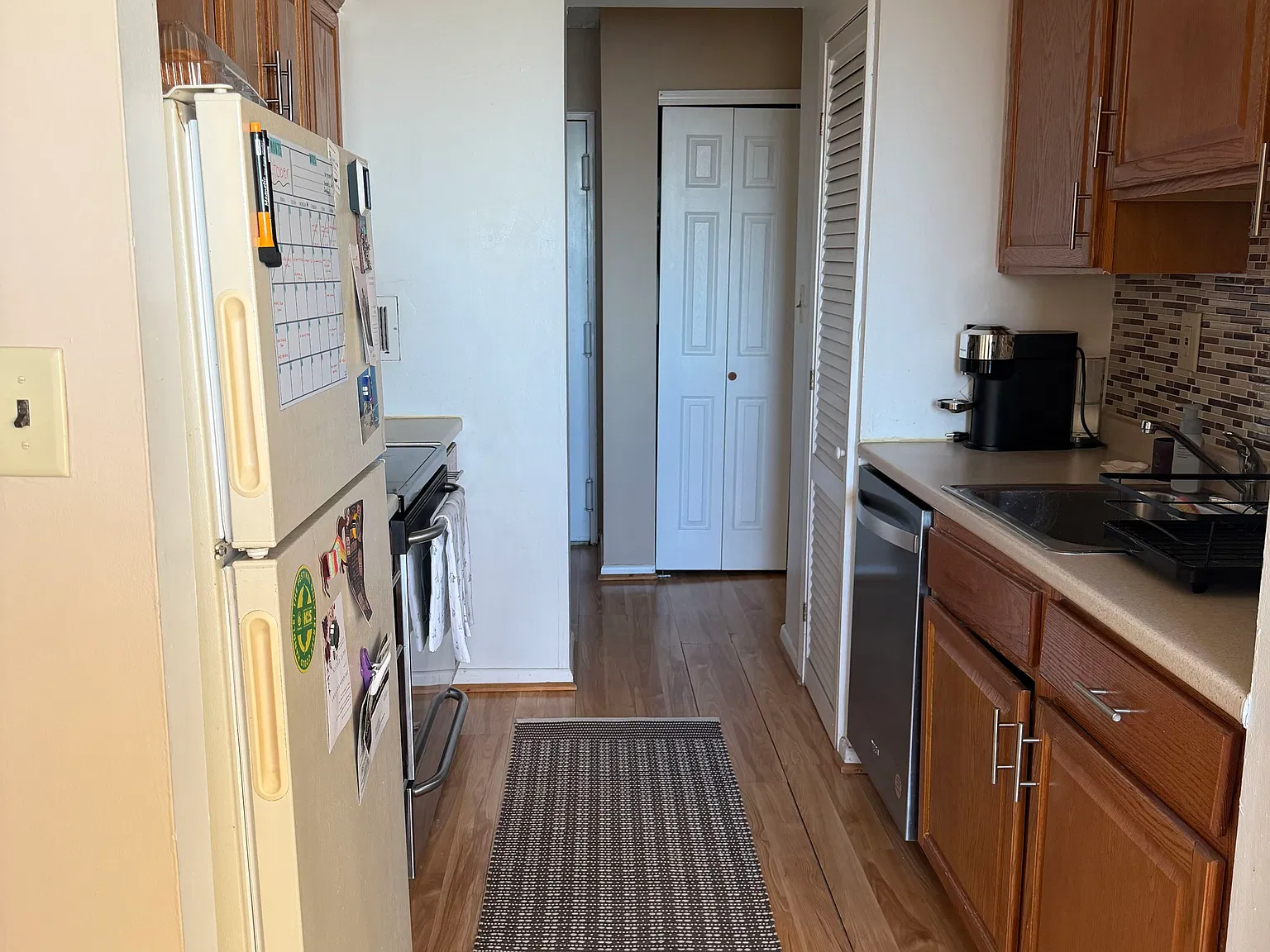 1000 River Rd — Photo 4