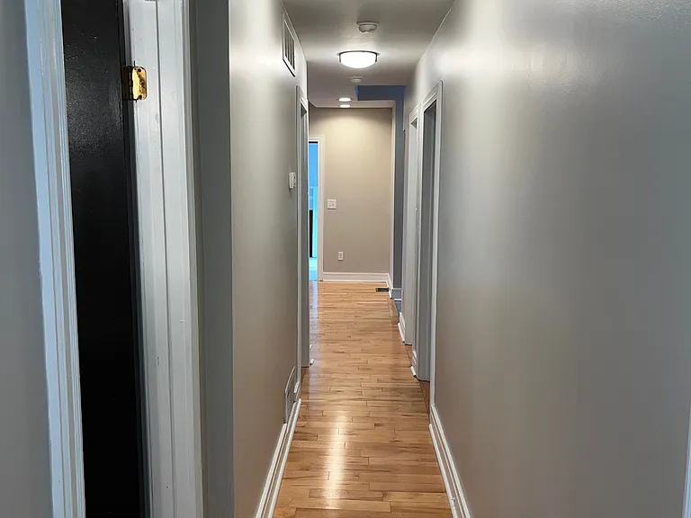 Hunter Ave — Photo 8