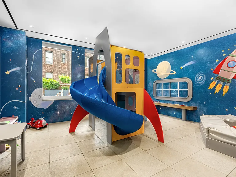 150 E 23rd St #4B — Photo 12