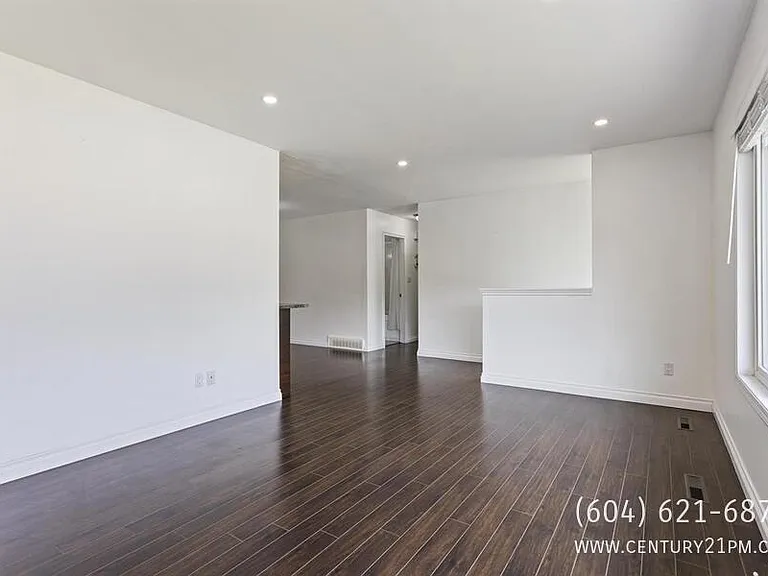 10245 Wedgewood Dr #UPPER — Photo 5