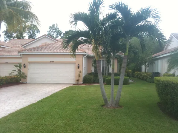 1009 Eastham Ct, Naples, FL 34104